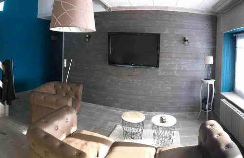 Saint-Aubert House | Relax at MAISON AVEC JACUZZI PRIVATIF - Rated 9.2/10