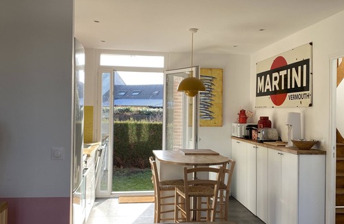 Bernay House | Convenient City Center Home with Garden and Train Access