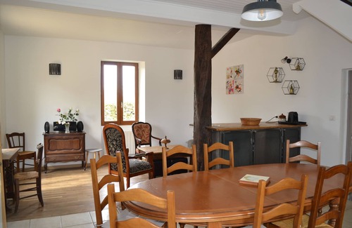 Granges-dAns House | Relax at Maison Avec Piscine: Family-Friendly Retreat
