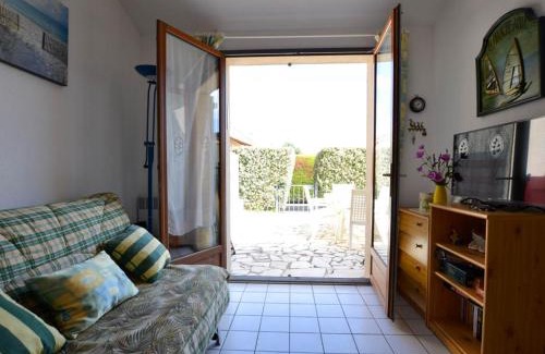 Les Mathes House | Family-Friendly Maison La Palmyre with Pool & Pet Amenities