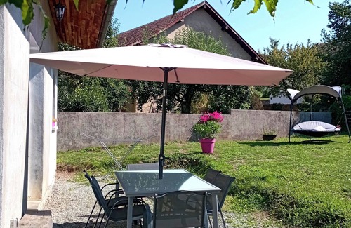 Mazire House | Guest Rated 10/10: Maison Avec Terrasse for Families