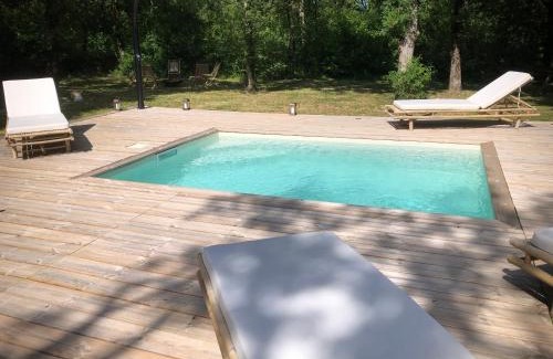 Varaire Villa | Modern Oceanfront Maison: Rated 9/10 & Pet Friendly!