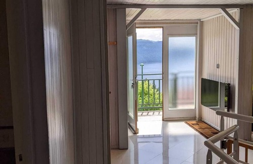 Maisod Ski Chalet | Scenic Maison Avec vue Imprenable sur le lac de Vouglans