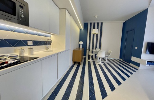 Sorrento Historic Centre Apartment | Top-Rated Maison B in Sorrento Center with Pool & Breakfast
