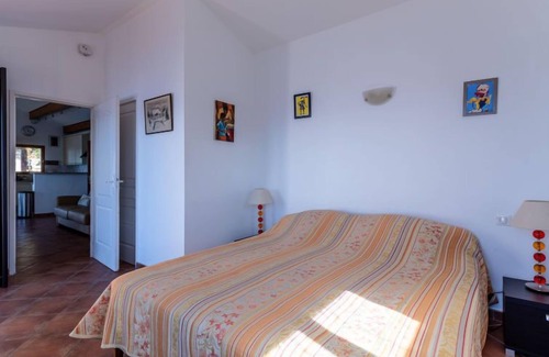 Canari House | Top-Rated Oceanfront Stay at Maison Balbi by Interhome