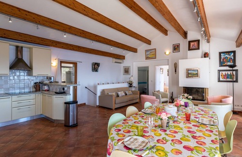 Canari House | Maison Balbi by Interhome