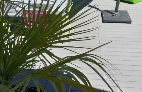 La Baule-Escoublac House | Maison Bauloise: Relax by the Pool, Steps from the Beach