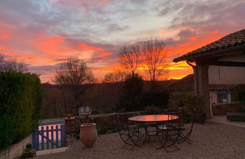 Le Verdier Bed & Breakfast | Discover MAISON BEAUMONT: Oceanfront Retreat with Pool
