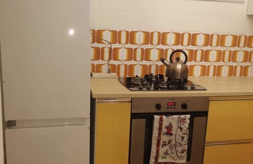 Sorgues House | Eco-Friendly Maison Blanche: Perfect for Vaucluse Getaways