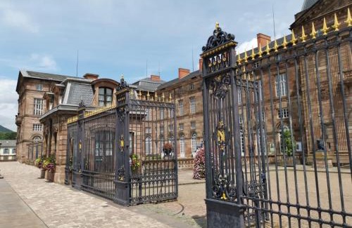 Saverne Apartment | Maison Bleue: Guest Rated 8.7 with Pet-Friendly Perks