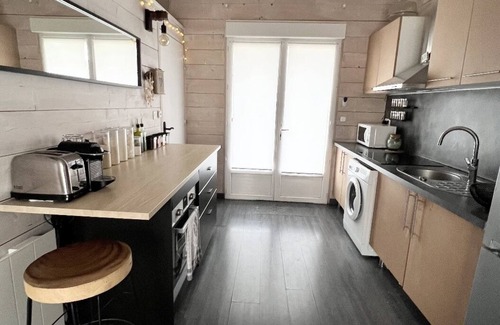 Cazaux House | Pet-Friendly Maison Bois de Charme: Rated 10/10 by Guests