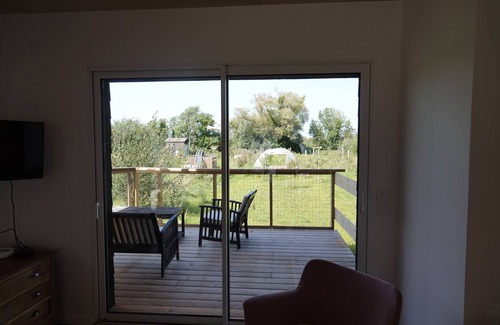 Les Conches House | Maison Bois: Cozy Stay Near Forest and Beach with Family Perks