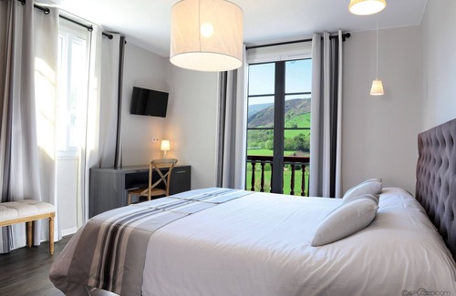 Itxassou Hotel | Discover Maison Bonnet Itxassou: Rated 9.2 with Pool & Spa