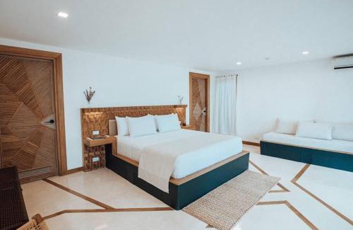 Catangnan Villa | Indulge in Oceanfront Bliss at Maison Bukana King Suite