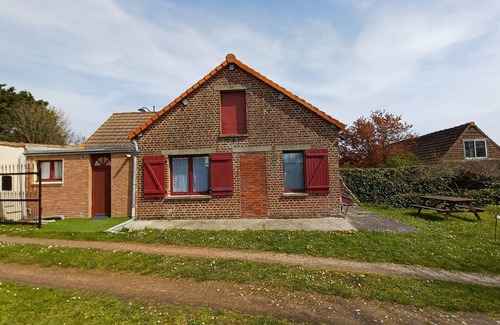 Saint-Valery-sur-Somme House | Welcoming Maison Chaleureuse with Scenic Garden Oasis