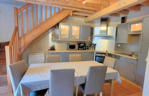 Saint-Michel-de-Chaillol Ski Chalet | Tranquil Maison avec Jardin, 3 Chambres près de la Montagne