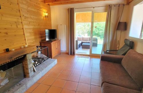 Saint-Michel-de-Chaillol Ski Chalet | Tranquil Maison avec Jardin, 3 Chambres près de la Montagne