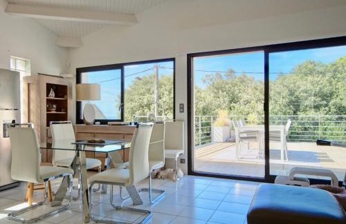 Saint-Palais-sur-Mer Villa | Serene Ocean View Retreat with Private Pool and Family Friendly
