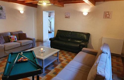 Saint-Paul-de-Vezelin House | Family-Friendly Gîte in Vézelin-sur-Loire for 11 Guests