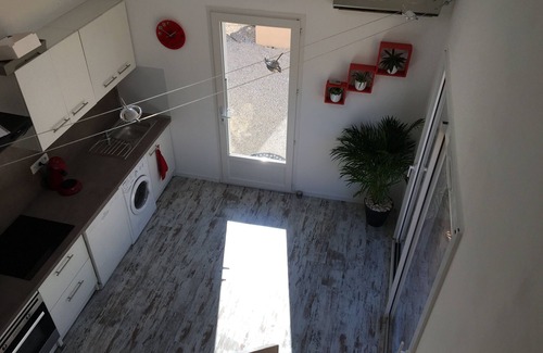 Serignan-du-Comtat House | Inviting Maison Chaleureuse with Spa at Massif D'Uchaux