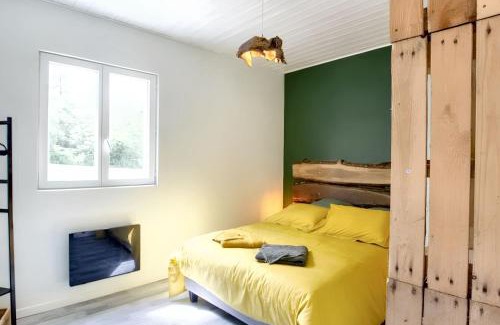 Fossemagne House | Cozy Maison with Garden, WiFi & Child-Friendly Amenities