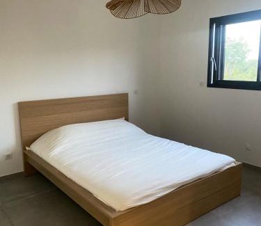Serra-di-Fiumorbo House | Cozy 3-Bedroom Villa with Garden and WiFi in Serra Di Fiumorbo