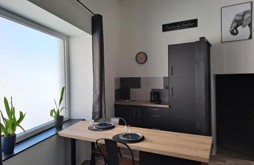 Pranles House | Maison chaleureuse avec jacuzzi interieur