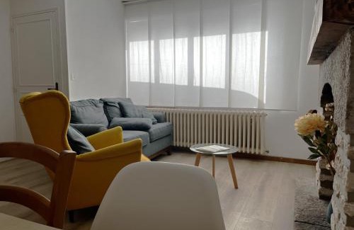 Sees House | Cozy Maison with Garden, Garage & Child-Friendly Amenities