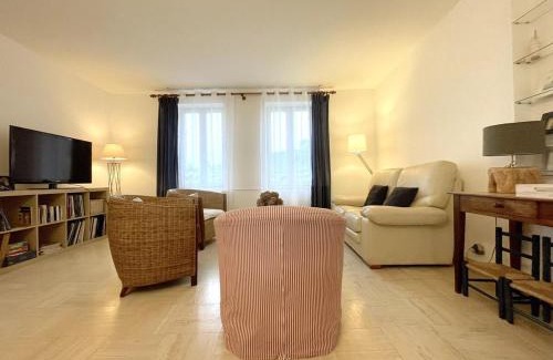 Piriac-sur-Mer House | Cozy Maison Near the Sea with Child-Friendly Amenities