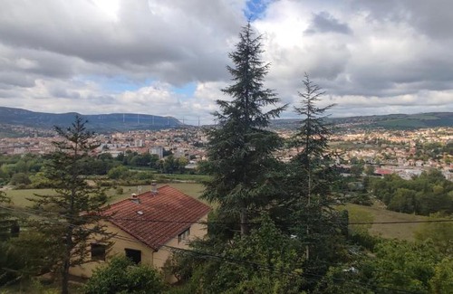 Millau House | Cozy Retreat for Templars: Family-Friendly Accommodations