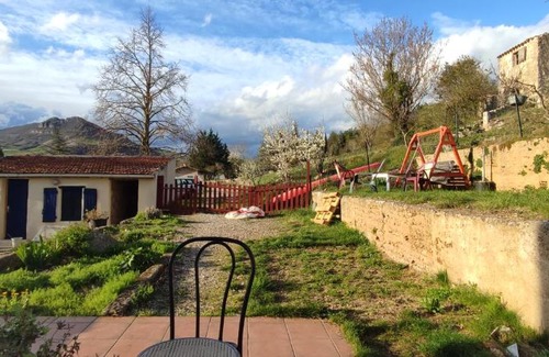 Millau House | Cozy Retreat for Templars: Family-Friendly Accommodations