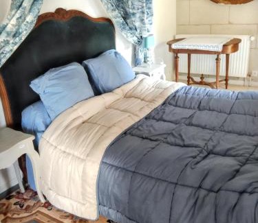 Courchamps House | Charming Maison in Courchamps with Garden Views