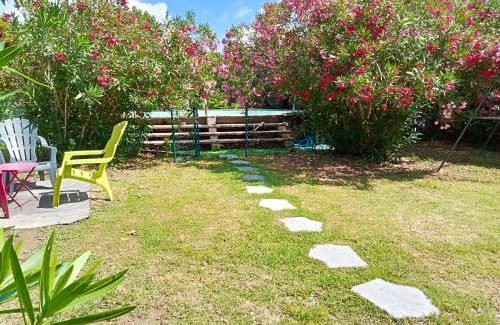 Maillane House | Guest Rated 10/10: Maison with Private Pool in Maillane