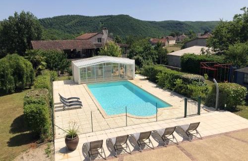 Saint-Gery House | Charming 4-Bedroom Home with Pool & Garden in Saint Gery