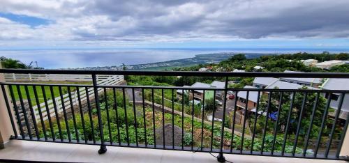 Saint-Paul House | Seaside Serenity: 2-Bedroom Haven with Terrace in Saint Paul