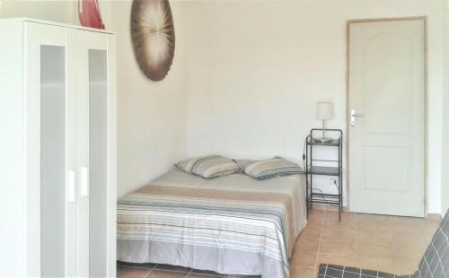 Orthoux-Serignac-Quilhan House | Inviting 4-Bedroom Villa with Private Pool in Orthoux
