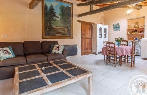Brossay House | Tranquil Retreat Near Château with Scenic Views and Hiking