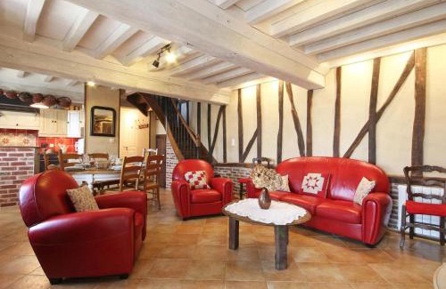 Breel House | Idyllic Maison de Charme with Sauna & Scenic Hill Views