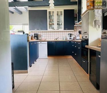 Carlux House | Maison: Tranquil Retreat with Heated Pool and Ocean Views