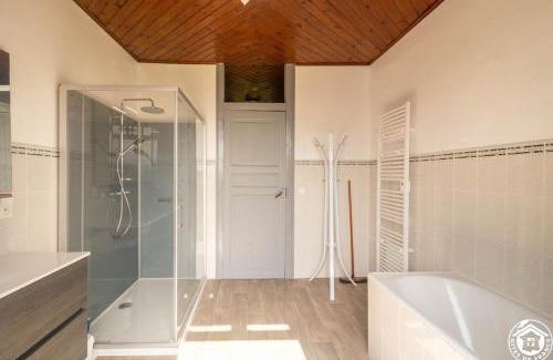 Peyrouse House | Maison Chez Caussade