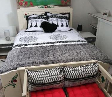 Marcilly-sur-Seine House | Cozy Maison: Pet-Friendly Retreat with Top Guest Ratings