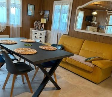 Saint-Pierre-d'Oleron House | Lovely Maison Confort & Garden in Saint Pierre d'Oleron