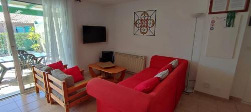 Torreilles House | Cozy Maison in Torreilles with Private Garden Escape