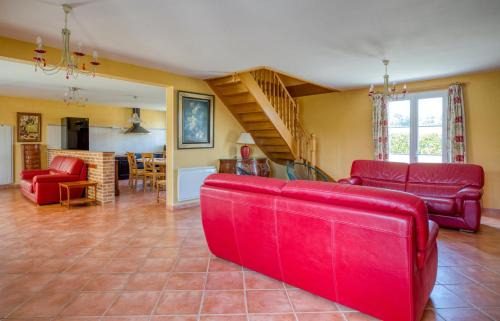 Faverolles House | Elegant 4-Bedroom Villa with Indoor Pool in Villentrois