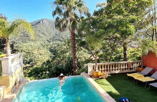 St. Jean de l’Esterel House | Maison conviviale à Fréjus avec piscine à débordement