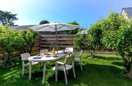 Plouescat House | Cozy 2-Bedroom Maison with Garden & Wifi in Plouescat