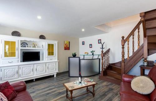 Plouescat House | Cozy 2-Bedroom Maison with Garden & Wifi in Plouescat