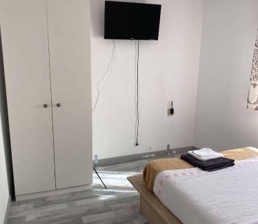 Mont Duplan House | Cozy Maison in the Heart of Nîmes for Family Getaways