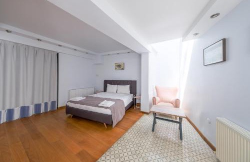 Kurucesme Apartment | Maison Détroit: Iconic 3Br Triplex with Scenic Views