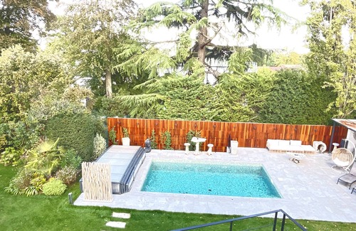 Meudon House | Elegant Maison D'exception with Pool Near Paris Attractions